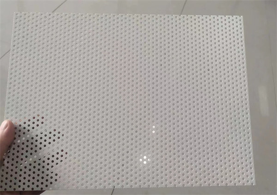 feuille perforée en aluminium AA1060, AA1100, AA3003 de 0.8mm noir et blanc