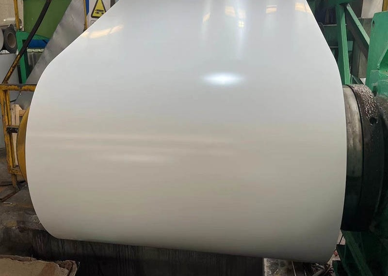 Bobine en acier de PPGI galvanisée par 0.45MM avec le BLANC de LICORNE arrière de peinture du micron 5-12